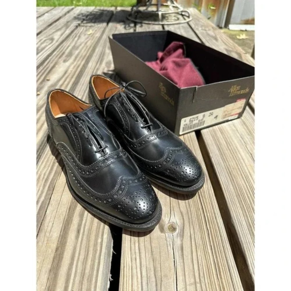 Allen Edmonds "MCALLISTER" Men's Leather Wingtip Oxfords Black / Size 9 AA